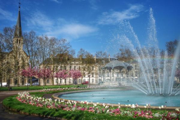 Tres Bel Appartement Dijonnais Place Wilson Gutembert Kültér fotó
